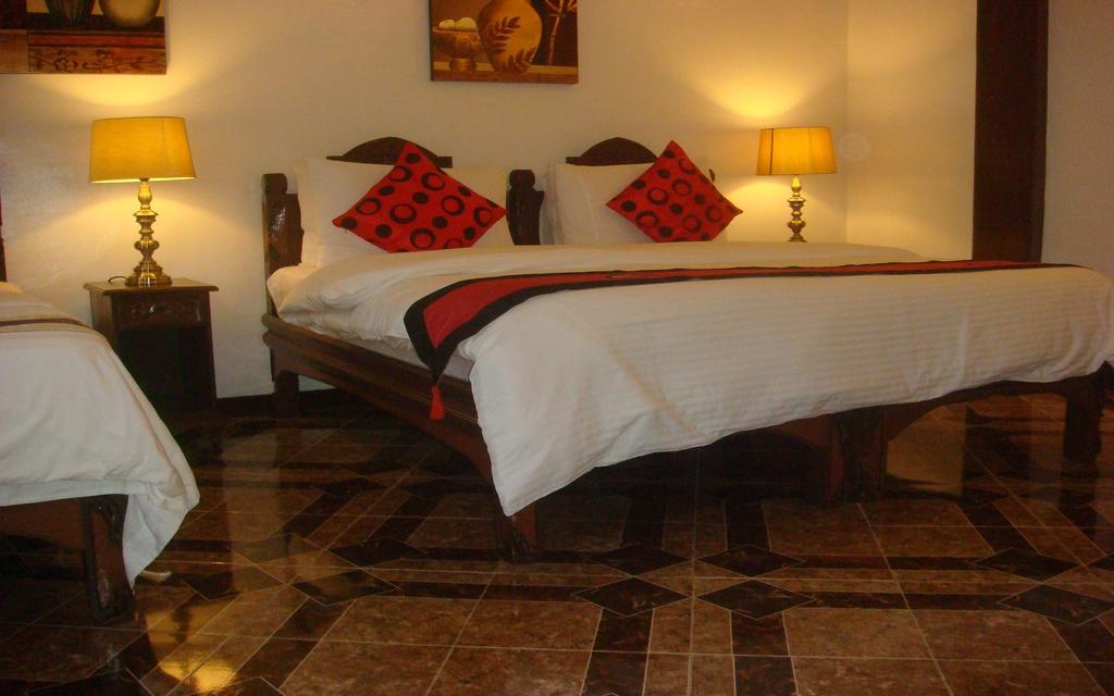Padre Burgos Castle Resort Surigao Exterior photo