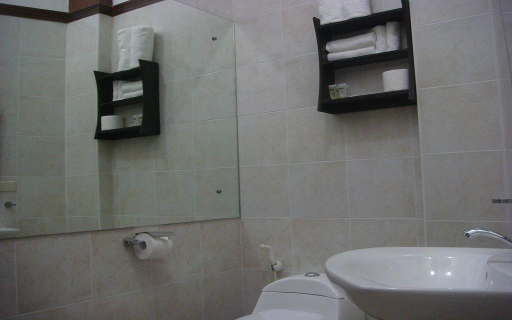 Padre Burgos Castle Resort Surigao Exterior photo