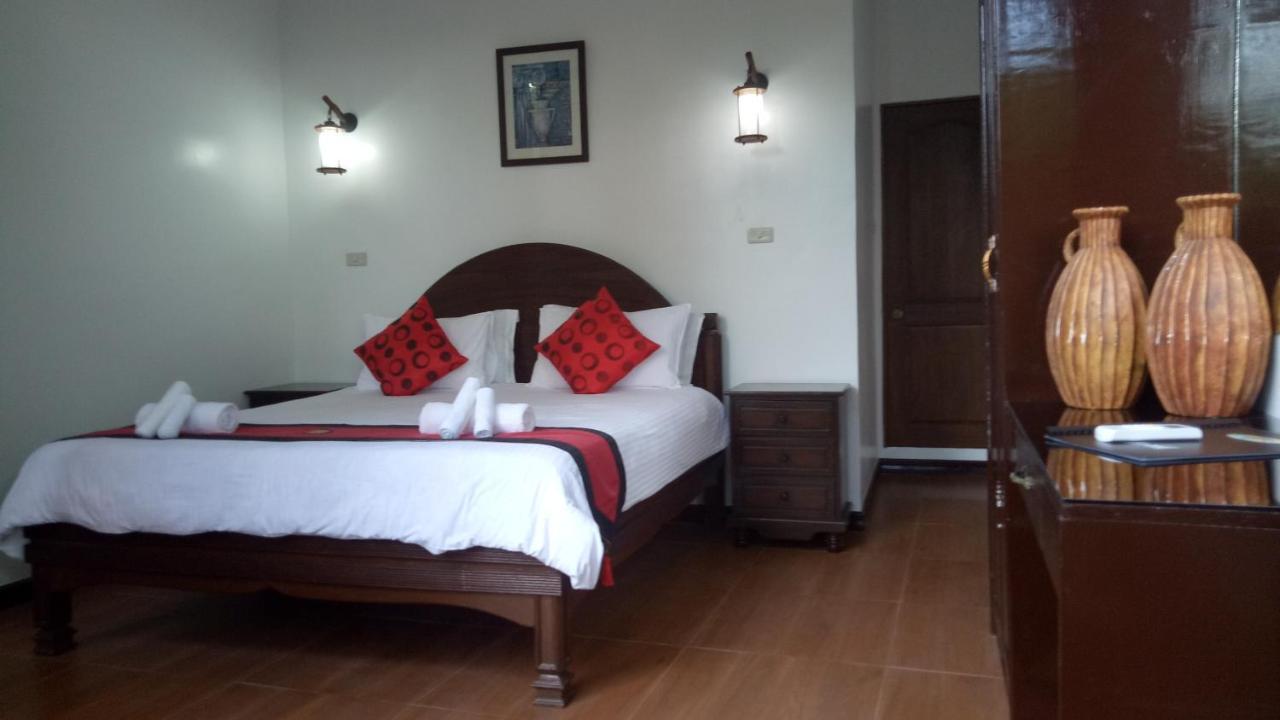 Padre Burgos Castle Resort Surigao Exterior photo
